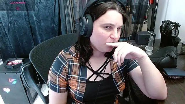 Salacious Sage online show from February 21, 10:02 pm