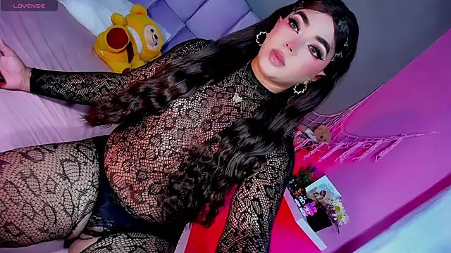 Lovely-Hinata online show from June 20, 4:37 am