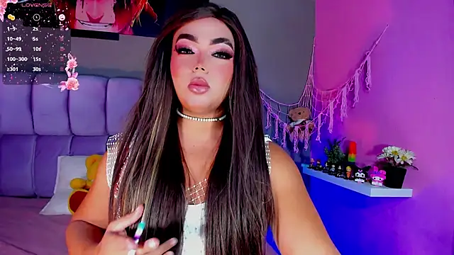 Lovely-Hinata online show from July 12, 4:27 am