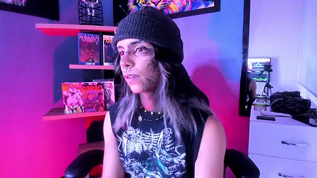 luxiel  online show from December 4, 10:47 pm