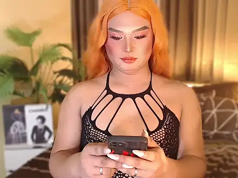 UrGoddess Sofia online show from November 30, 9:45 am