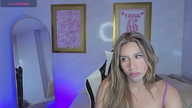 Evy Luxx v online show from March 12, 3:44 am