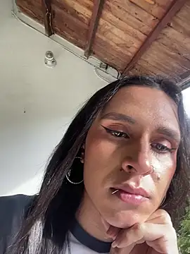 Isabella Hillss online show from November 25, 7:38 pm