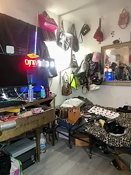 Motherbigbus online show from July 28, 7:37 pm