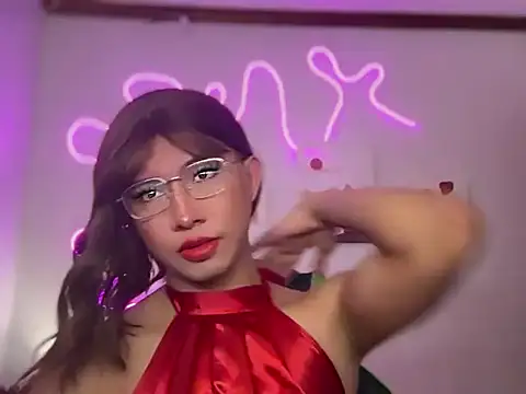  CandyTwink  online show from June 11, 7:39 am