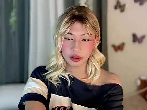  CandyTwink  online show from July 12, 8:44 pm