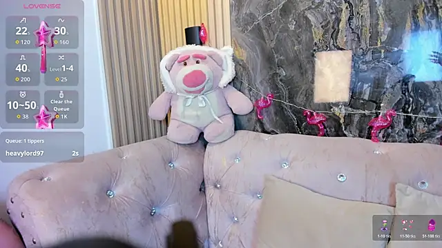 Caroline foster1 online show from July 9, 12:31 pm