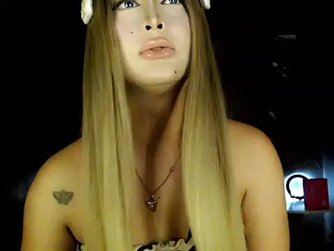 urfuckingdoll69 online show from June 17, 8:15 am