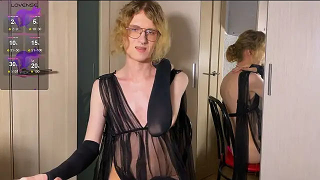 Avery adam online show from February 22, 8:22 pm