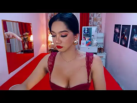 UrScreenGoddess online show from July 12, 8:07 am