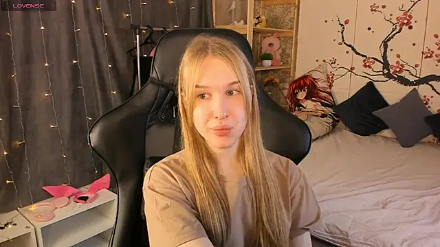 Katy Midocalm online show from December 19, 6:29 am