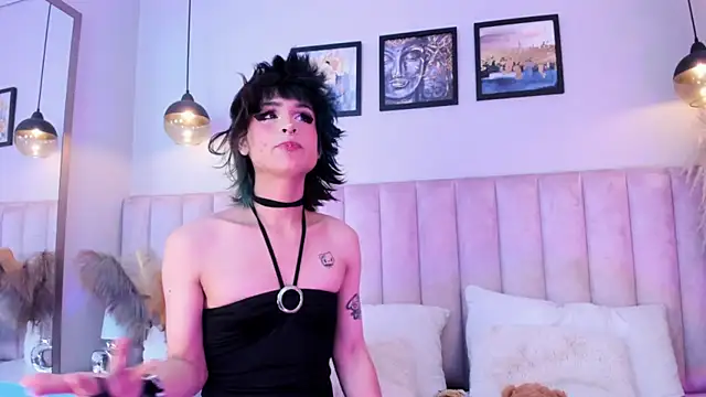 Tracy lee  online show from June 17, 1:12 pm