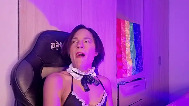 tiffanyy 777 online show from June 10, 3:17 am
