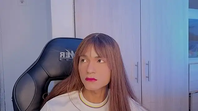 tiffanyy 777 online show from June 18, 5:30 am