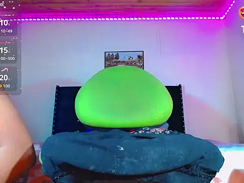 AlondraGill 11 online show from March 1, 3:56 am