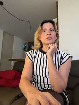 milablossom01 online show from June 19, 6:56 pm