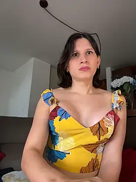milablossom01 online show from July 28, 3:21 pm