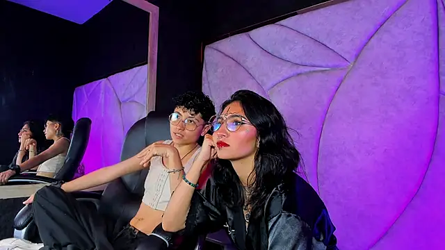 velvet mystic online show from April 4, 3:48 am