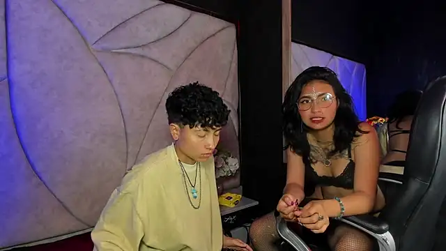 velvet mystic online show from April 5, 3:48 am