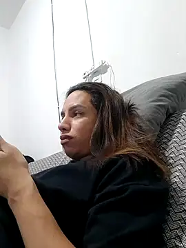 ofjuliaa online show from July 16, 11:49 am