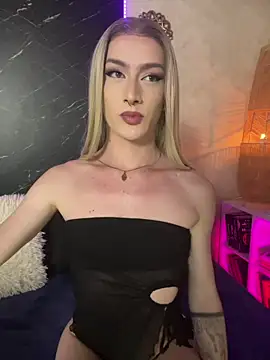 Alana Stone online show from June 18, 6:01 pm
