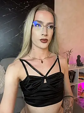 Alana Stone online show from July 22, 8:02 pm