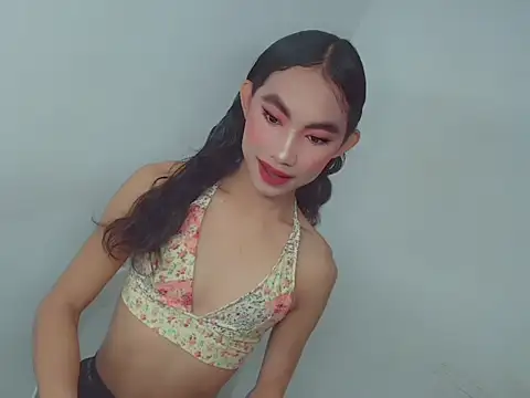 Massivecockfiona online show from February 19, 5:26 am