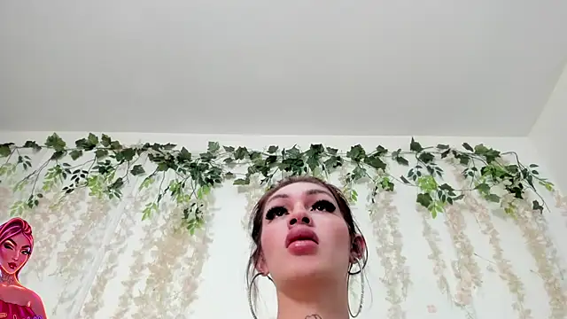 lizz lunna online show from June 5, 10:38 pm