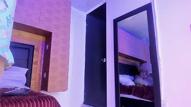 Samantha Blaze1 online show from February 20, 11:12 am