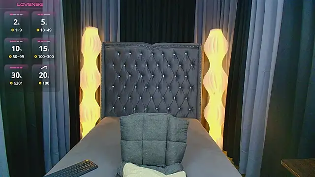 Clea Moore online show from February 7, 4:29 am