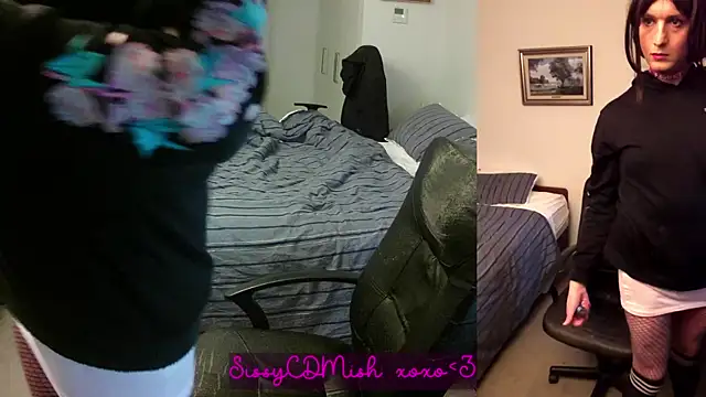 SissyCDMish online show from July 16, 3:51 pm