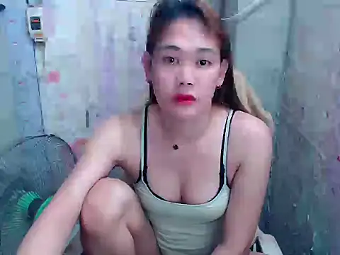 JuicyFoxCock online show from June 6, 12:56 pm
