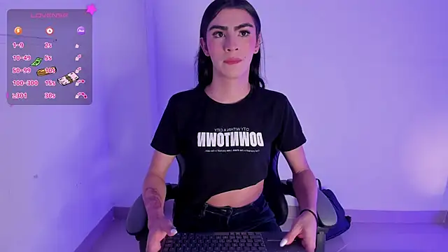 Isabella Moon9 online show from June 19, 11:59 am