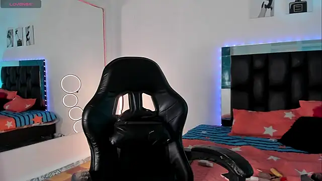 Isabella Moon9 online show from July 28, 2:13 pm