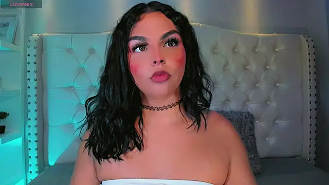 Maia Hotts online show from June 27, 1:21 am