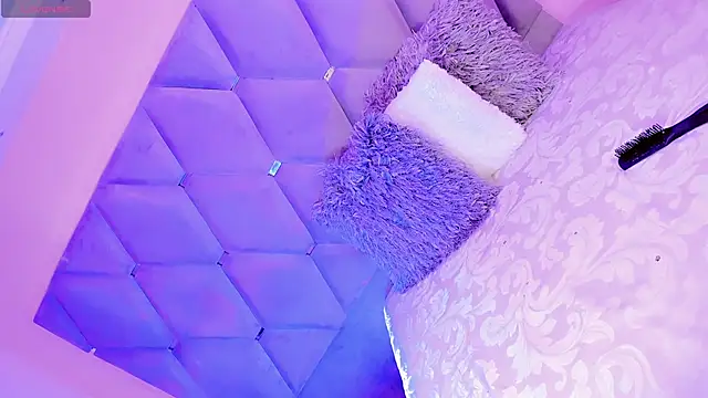 EmmaSweet23 online show from April 9, 8:04 pm