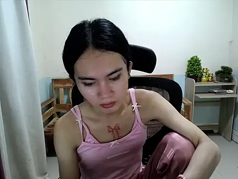 devine goddess online show from June 27, 9:14 am