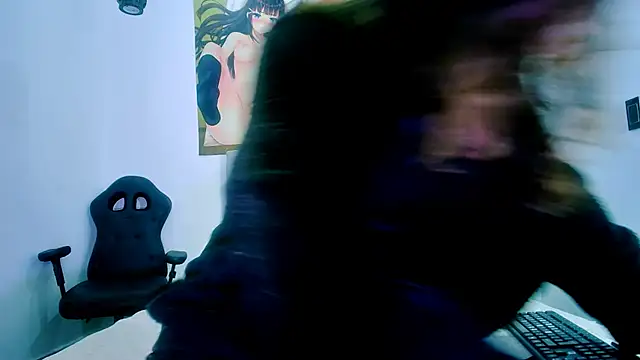 MEW ALIX online show from April 7, 12:50 pm