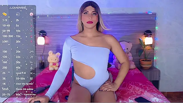 Sophia Valentina online show from July 7, 6:47 am