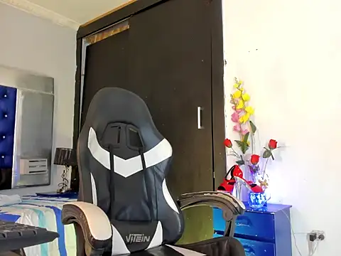 Ciara HotTs online show from March 19, 11:32 am