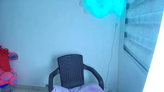 alys love online show from July 29, 9:02 pm