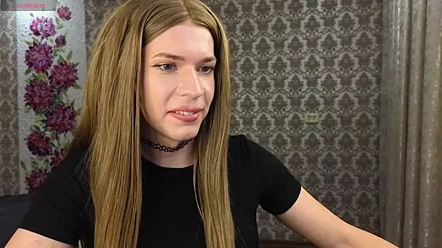 Anna inHear online show from June 30, 7:47 pm