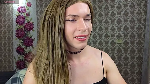 Anna inHear online show from July 4, 8:47 pm