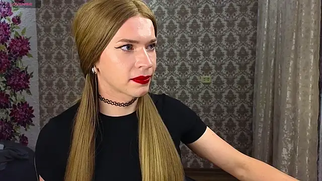 Anna inHear online show from July 10, 8:57 pm