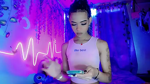 DahliaGill online show from July 15, 4:12 pm