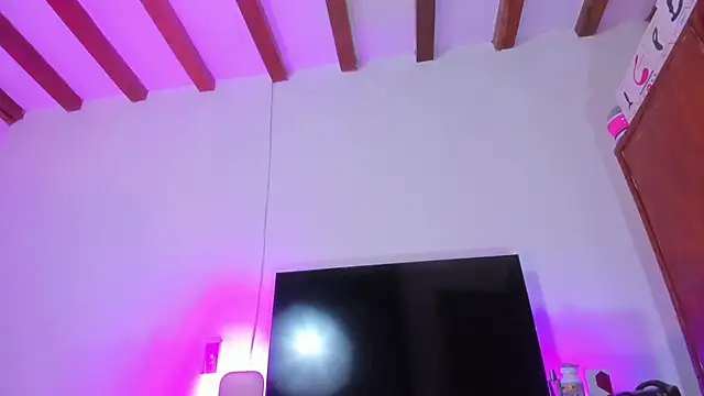 pattyjenkinss online show from July 31, 12:32 am