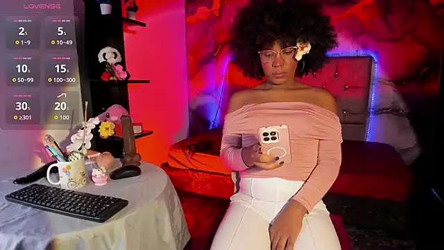 CataleyaMoon  online show from July 25, 7:56 pm