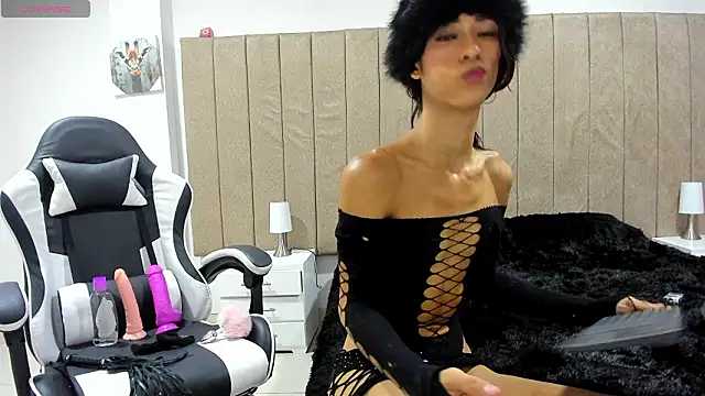 valery slim18 online show from March 1, 3:23 am