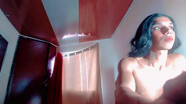 latinhott23 online show from July 17, 10:16 pm