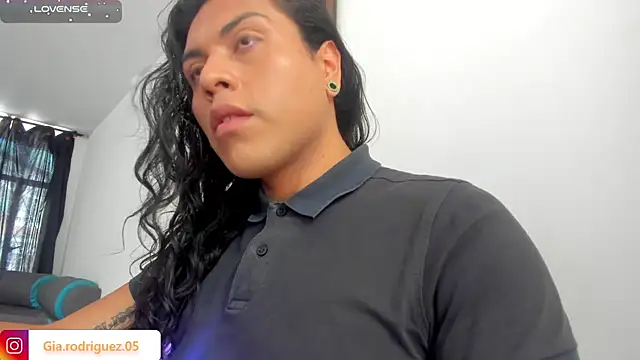 Jess Hoffman online show from April 2, 3:21 pm